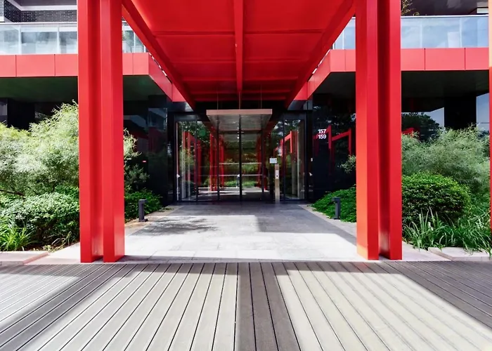 Moderne Avec Terrasse Lumineux Proche Transport Free Parking