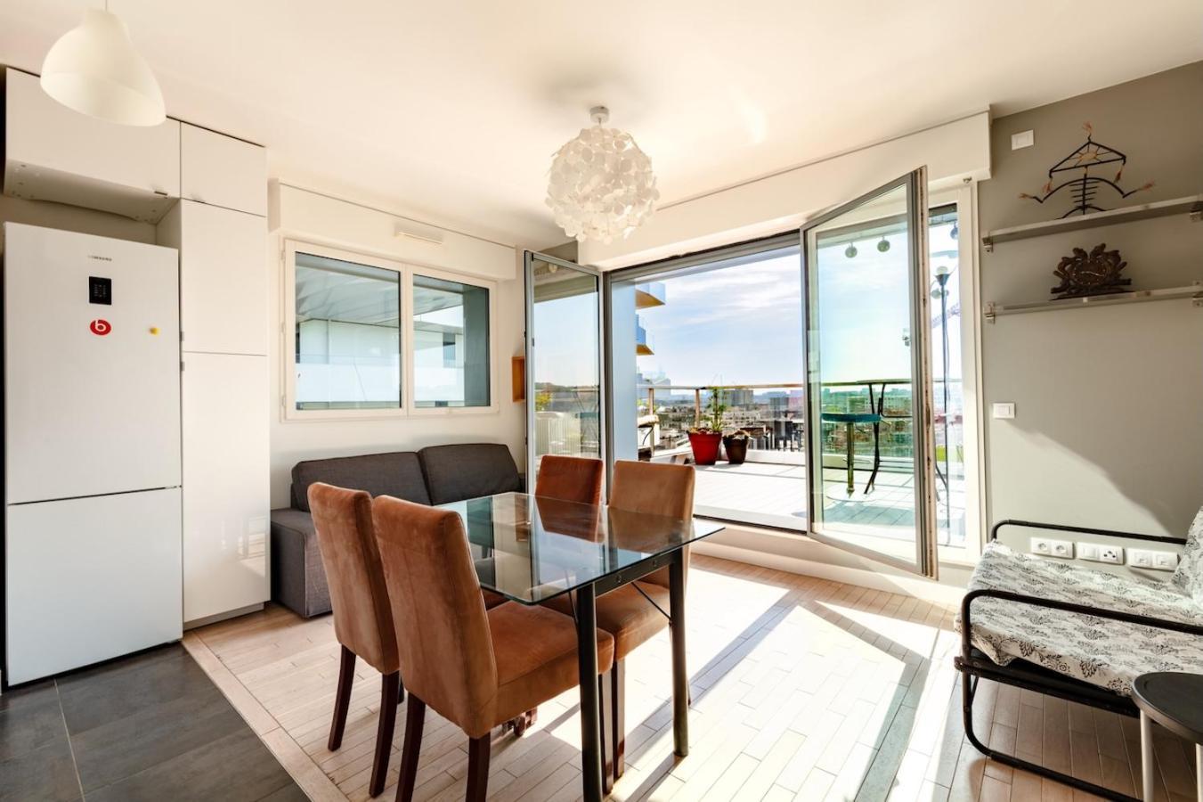 Moderne Avec Terrasse Lumineux Proche Transport Free Parking * Issy-les-Moulineaux