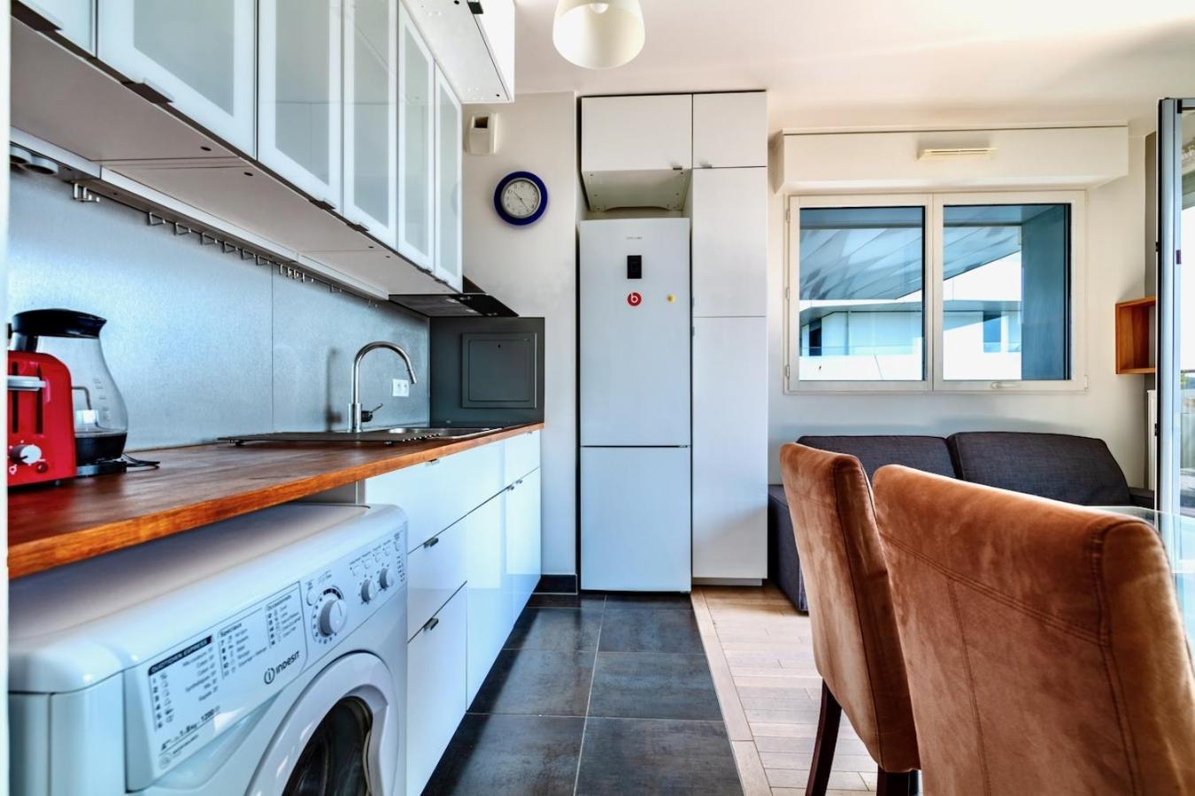 Homestay Moderne Avec Terrasse Lumineux Proche Transport Free Parking Issy-les-Moulineaux
